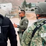 Policía de Chihuahua muestra a soldados protocolos de acción