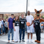 Disfrutan saltillenses las 3 plazas rehabilitadas por Harrison Barnes