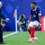 Mbappé comanda la maquinaria de Francia: 3-0 ante Suecia y va contra Paraguay