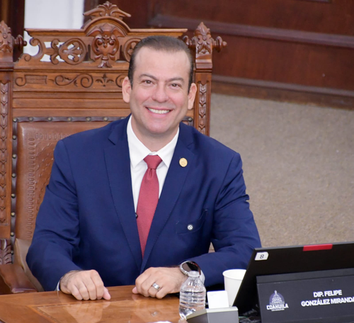 Regular uso de inteligencia artificial en la educación, impulsa Felipe González iniciativa