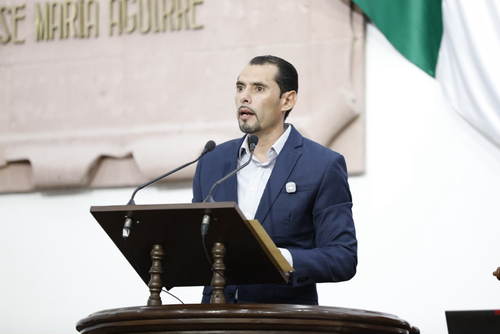 Impulsa Sergio Zenón las áreas verdes y espacios públicos funcionales